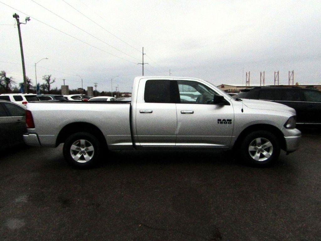 Used 2018 RAM 1500 Classic SLT RWD image 7