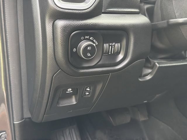 Used 2025 RAM 1500 Big Horn AWD/4WD image 17