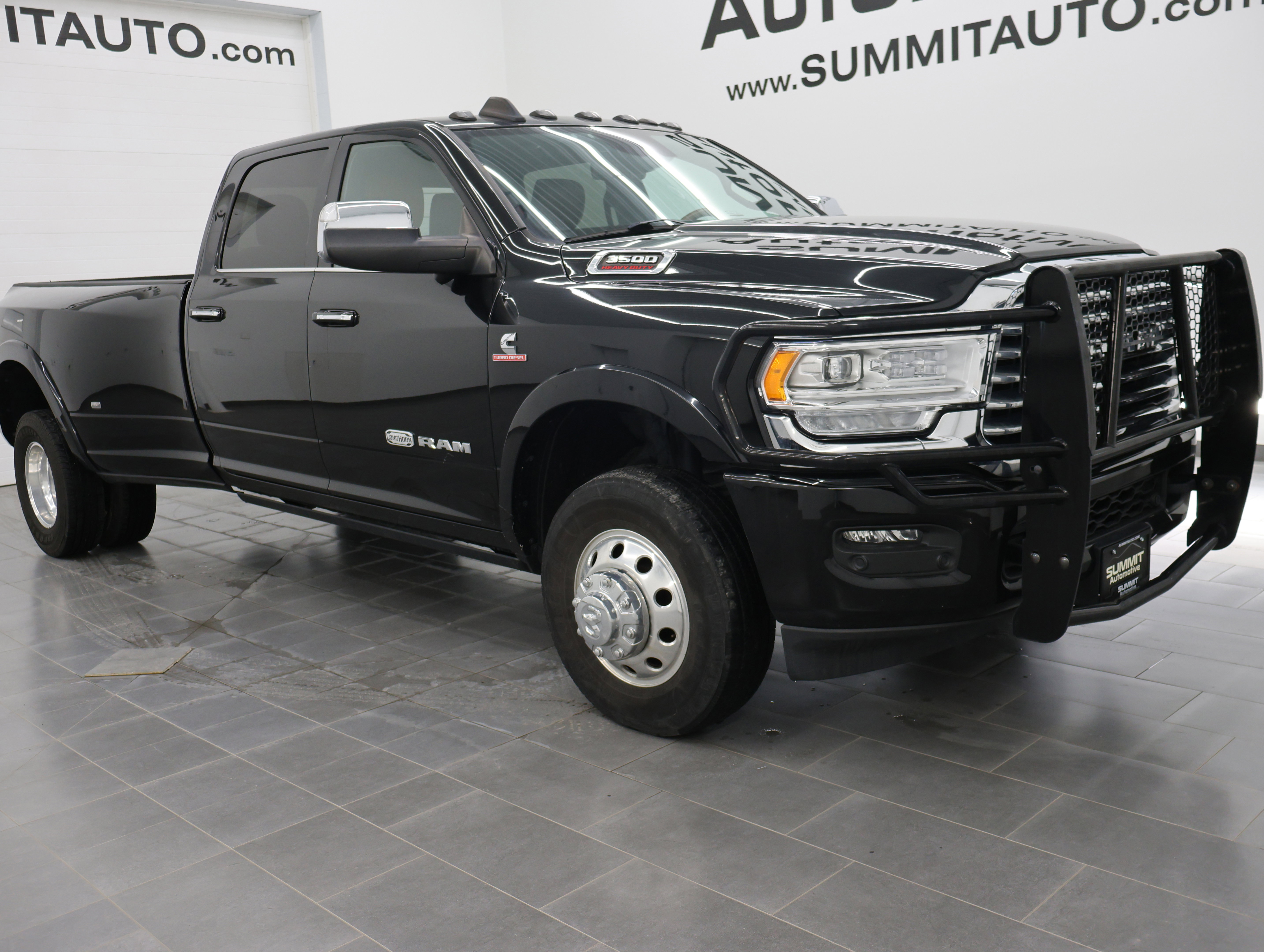 Used 2021 RAM 3500 Limited image 2