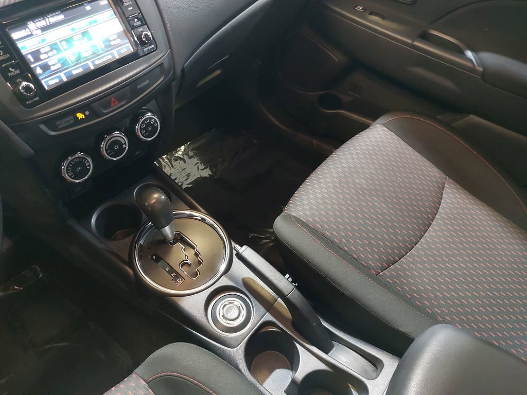 Used 2017 Mitsubishi Outlander Sport SE image 26