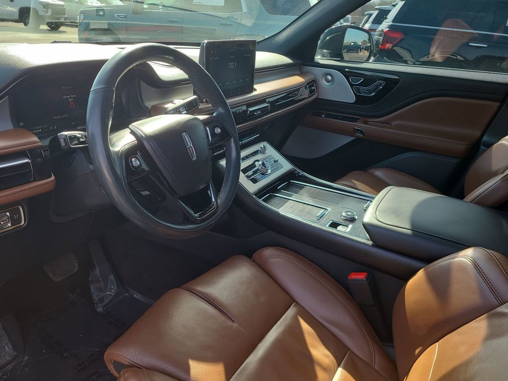 Used 2022 Lincoln Aviator Reserve w/ Equipment Group 201A AWD/4WD image 23