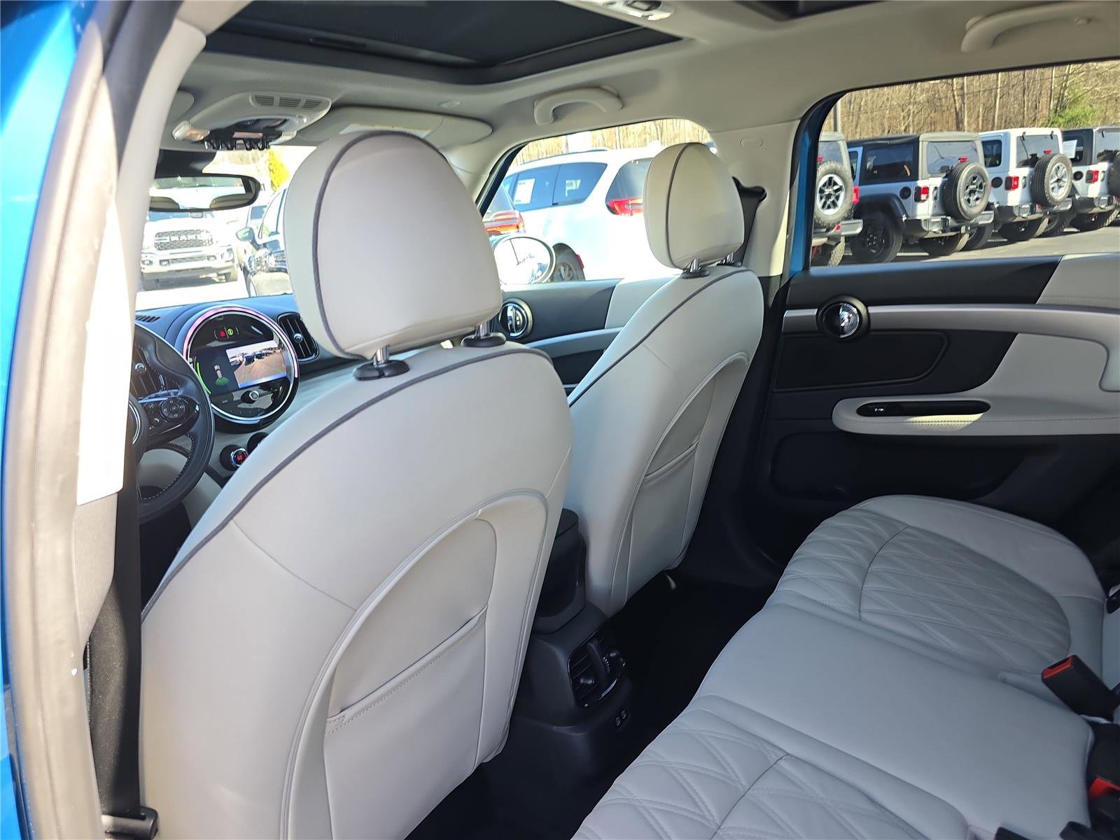 Used 2021 MINI Cooper Countryman SE w/ Premium Package image 17