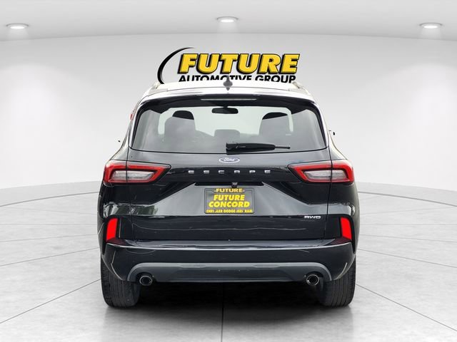 Used 2024 Ford Escape ST-Line image 5