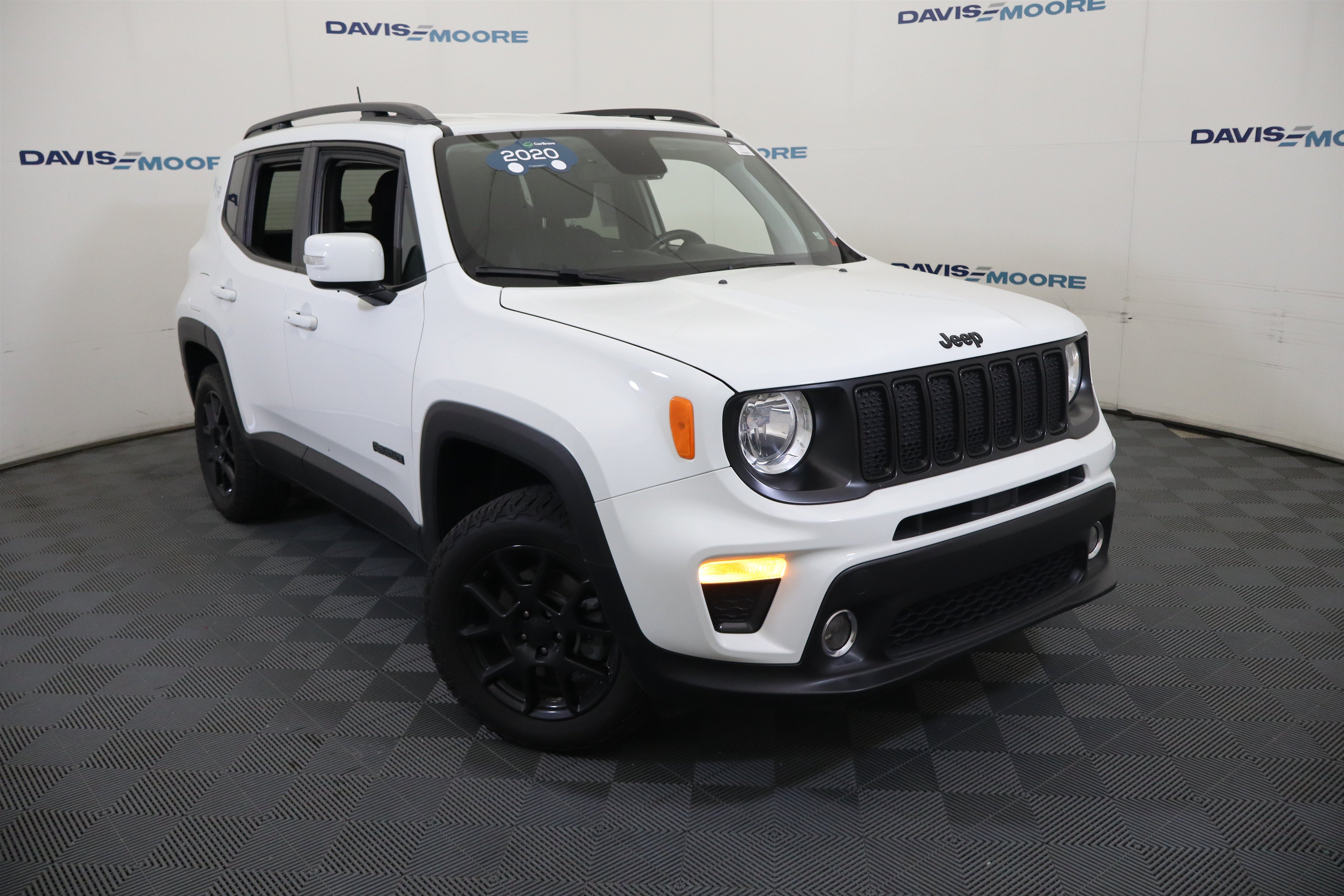 Used 2020 Jeep Renegade Altitude AWD/4WD image 2