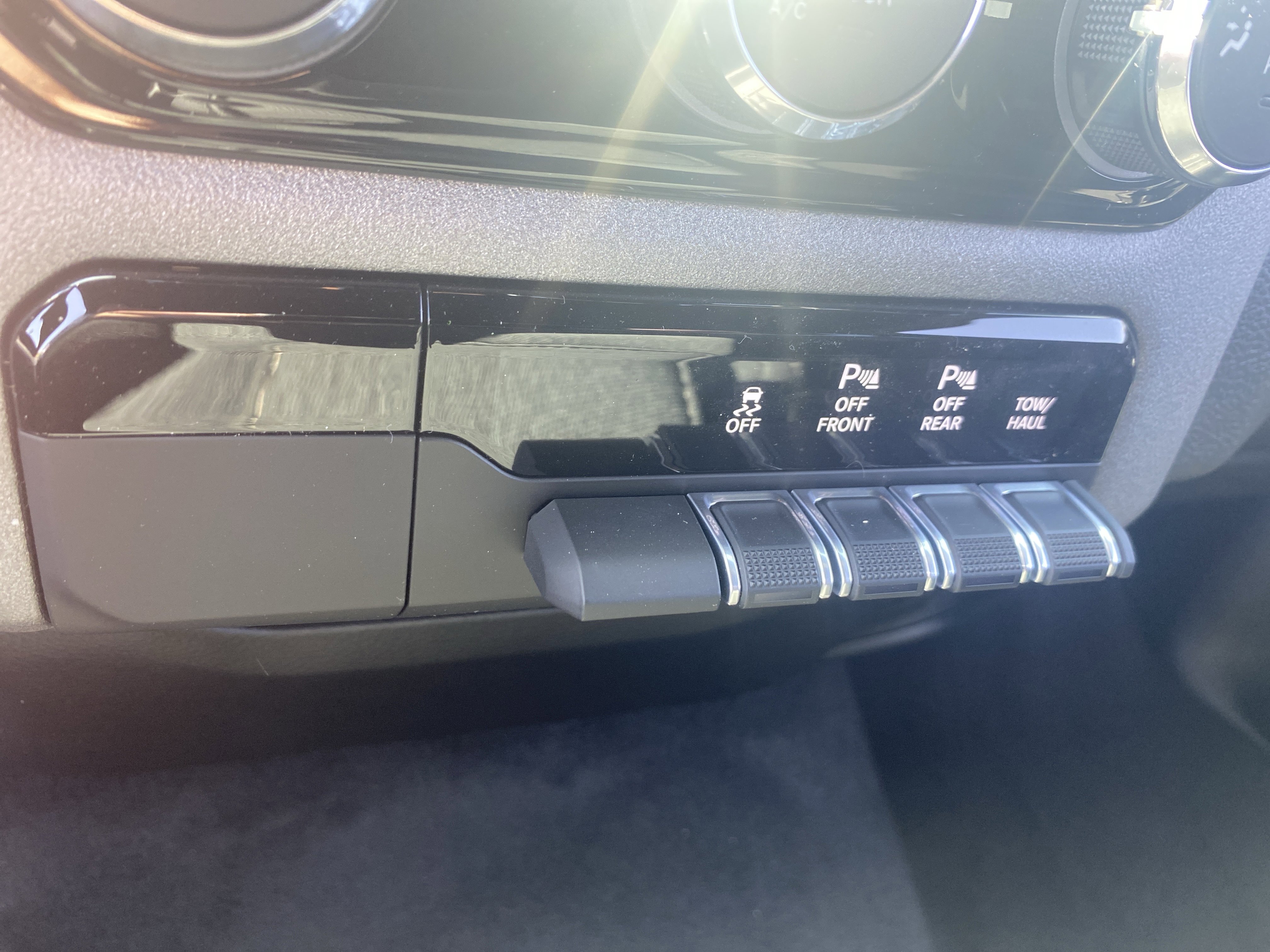 New 2026 RAM 1500 Tradesman AWD/4WD image 16