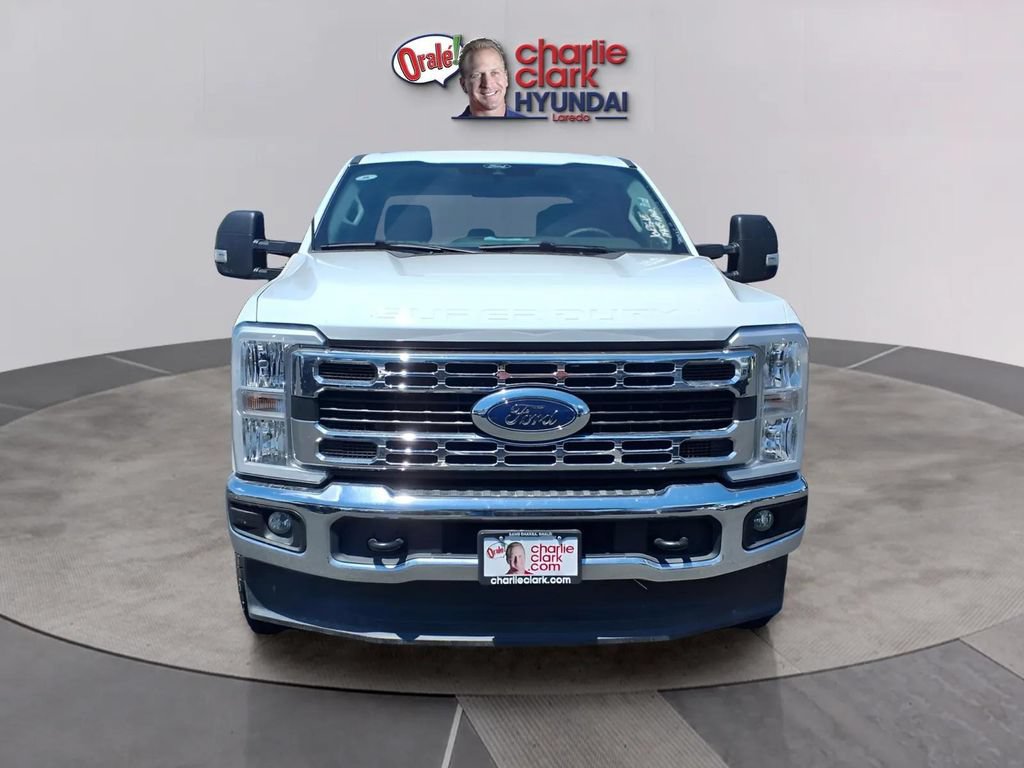 Used 2025 Ford F250 XLT w/ FX4 Off-Road Package AWD/4WD image 8