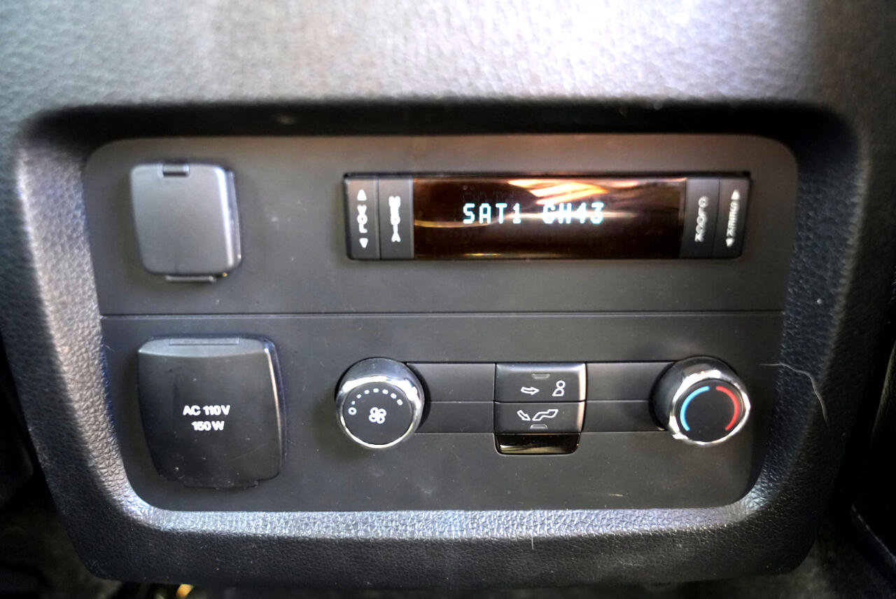 Used 2017 Ford Expedition XLT w/ Equipment Group 202A image 30