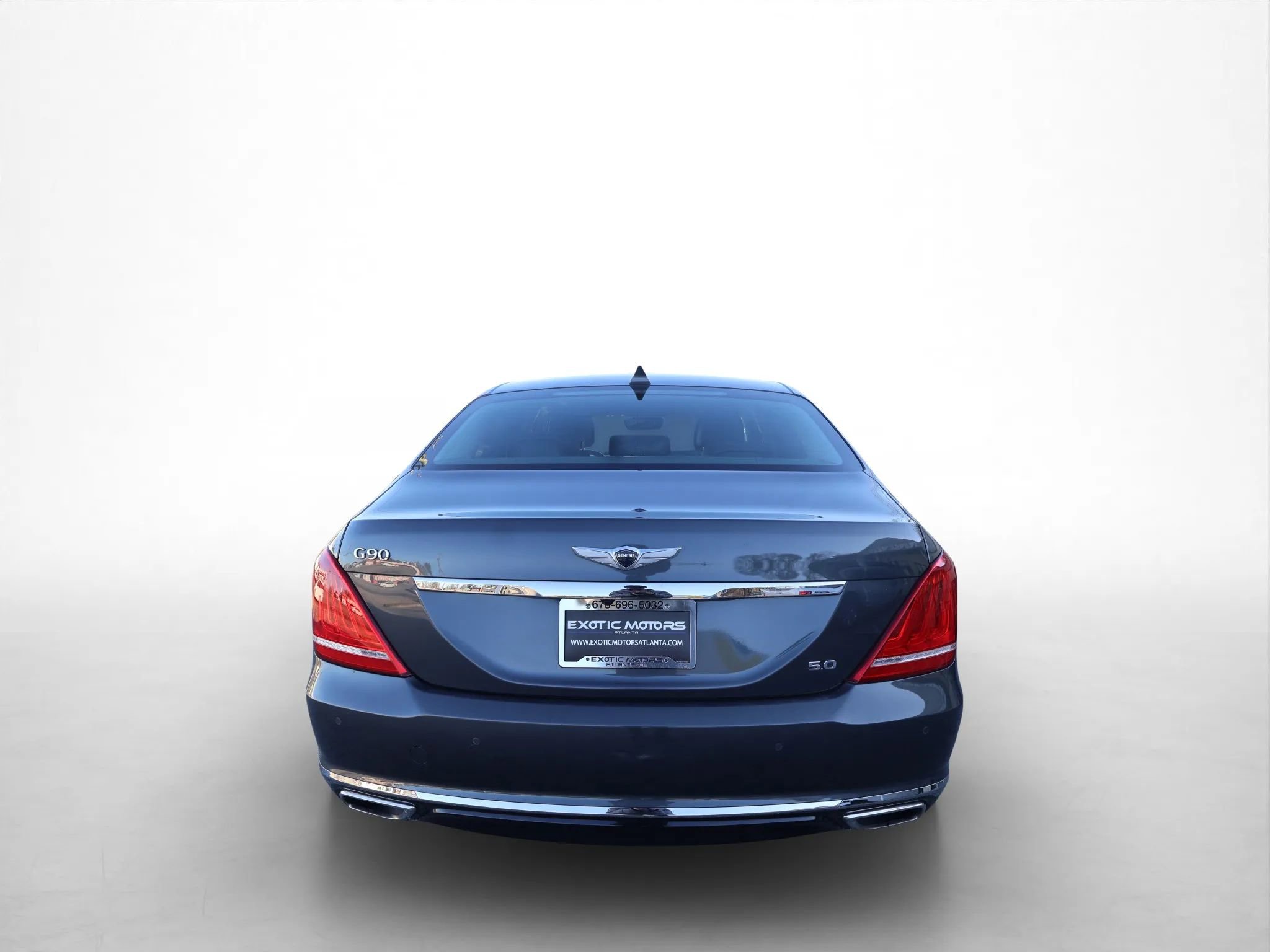 Used 2018 Genesis G90 5.0 Ultimate image 4