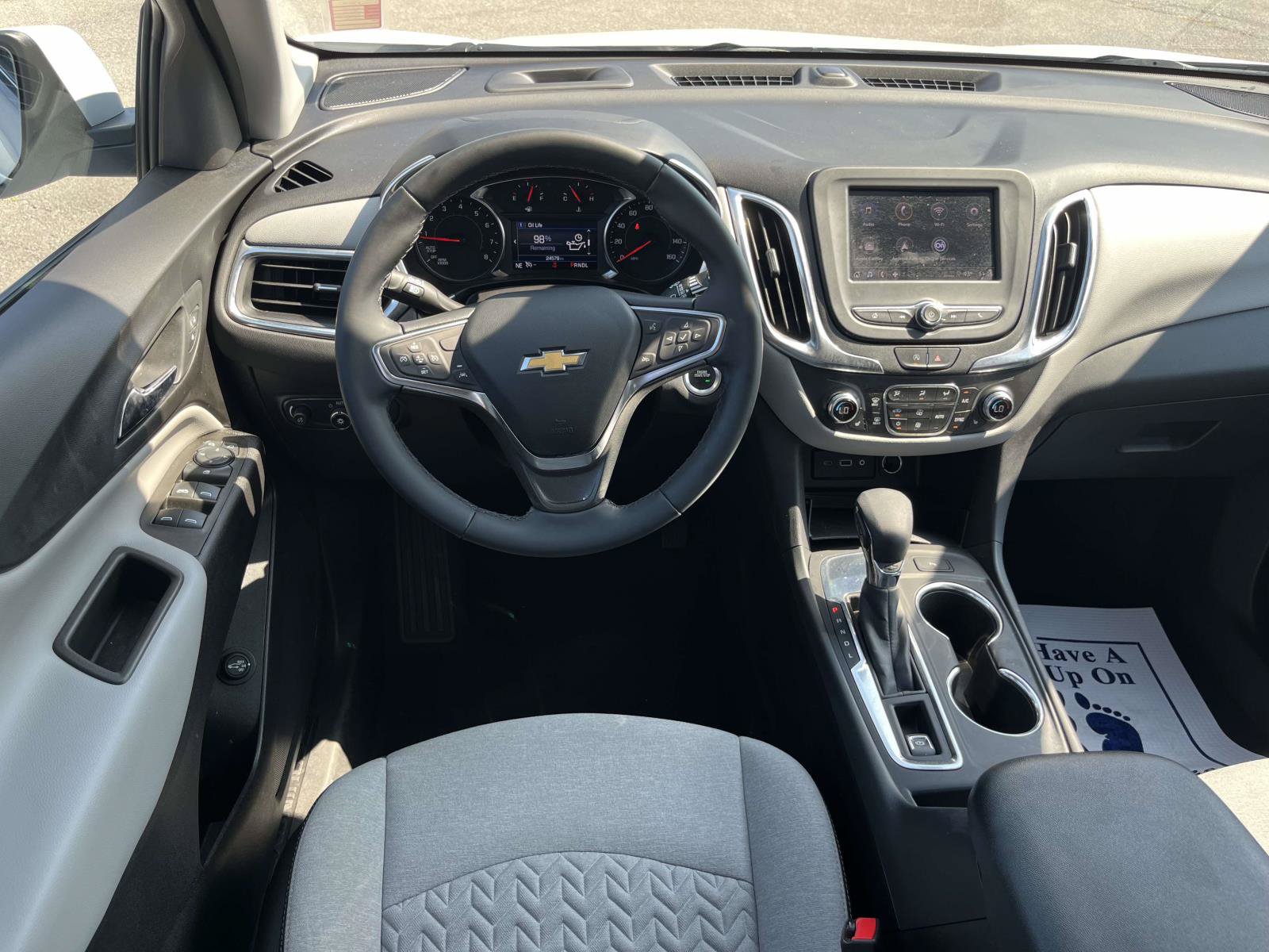 Used 2024 Chevrolet Equinox LT FWD image 11