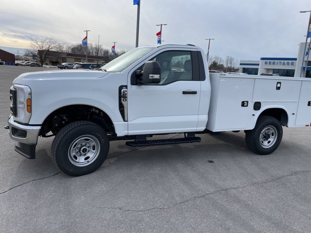 New 2026 Ford F250 XL w/ XL Chrome Package AWD/4WD image 5