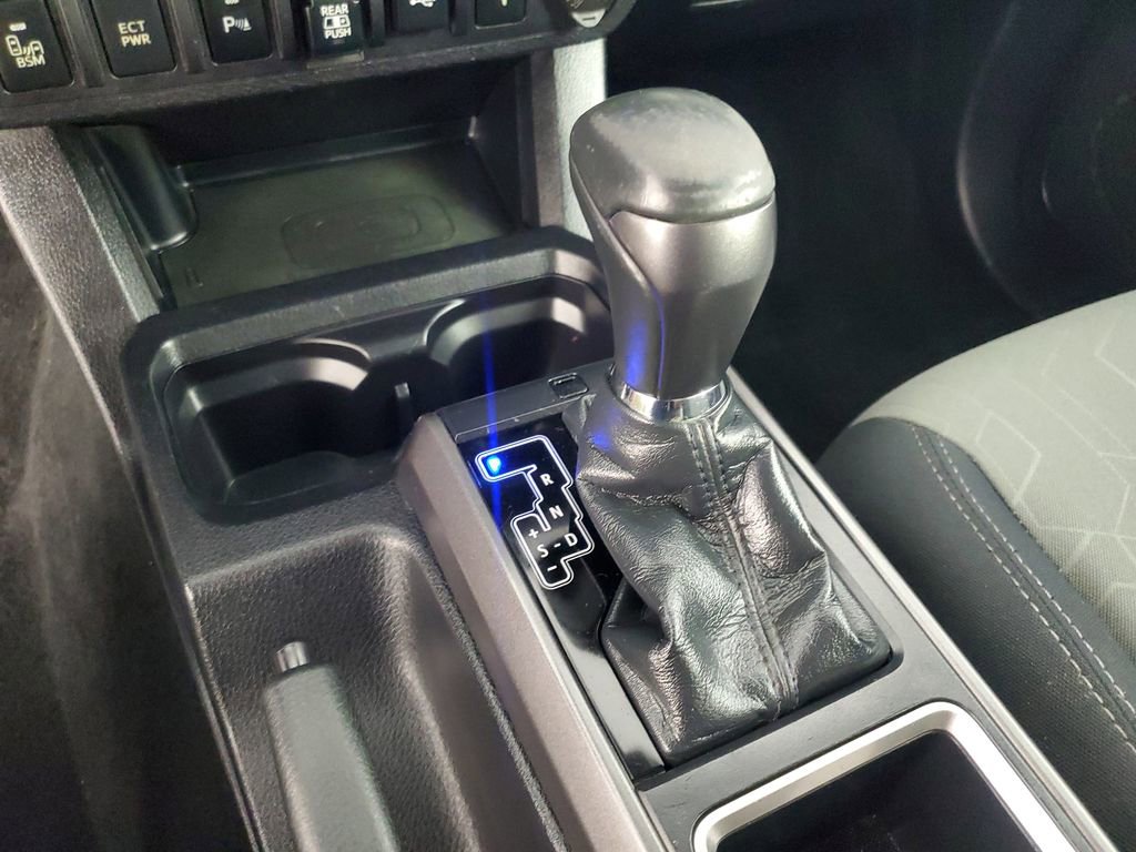 Used 2021 Toyota Tacoma TRD Sport w/ Technology Package image 18