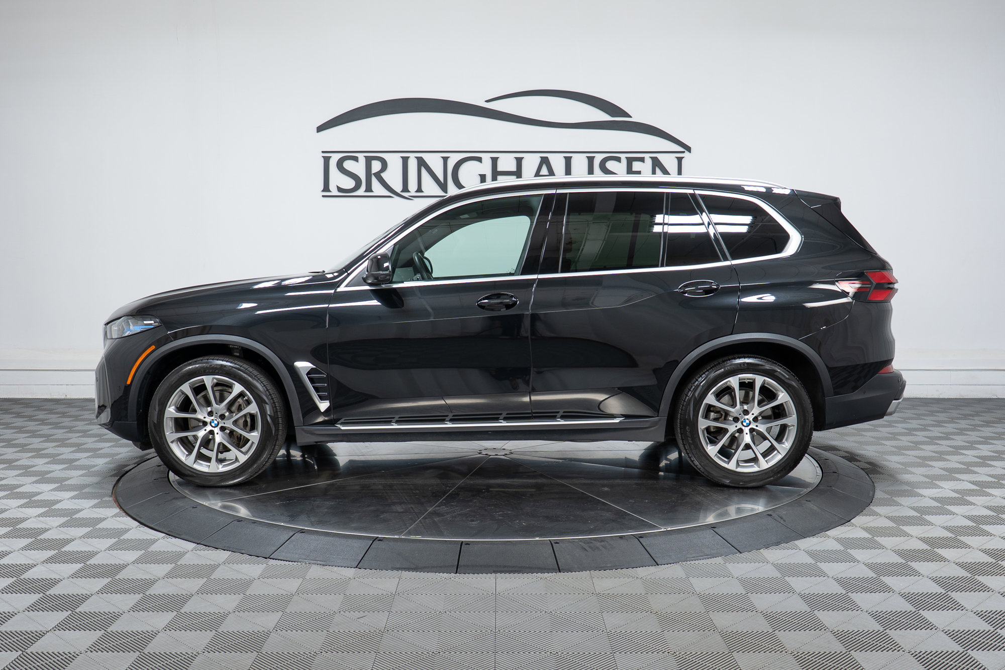 Certified 2024 BMW X5 xDrive40i w/ Premium Package image 8