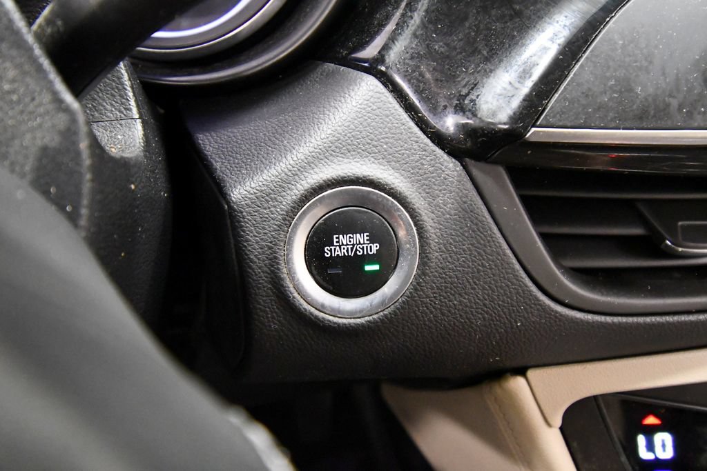 Used 2019 Buick Envision Preferred FWD image 25