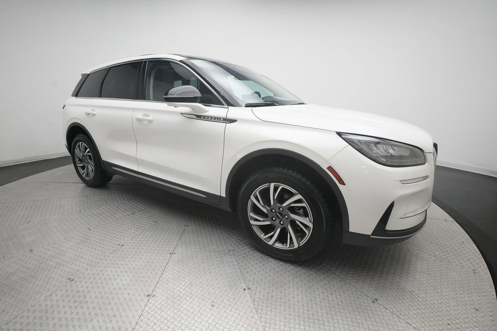 Used 2023 Lincoln Corsair AWD w/ Equipment Group 101A image 39