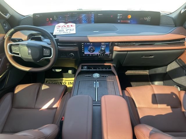 Used 2026 Lincoln Navigator Reserve AWD/4WD image 22
