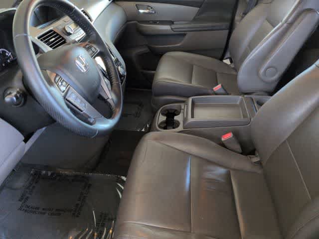 Used 2016 Honda Odyssey Touring Elite image 17