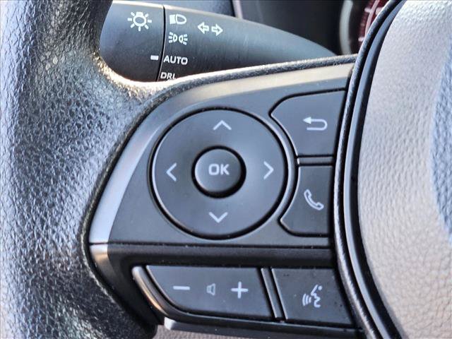 Used 2025 Toyota RAV4 XLE FWD image 18
