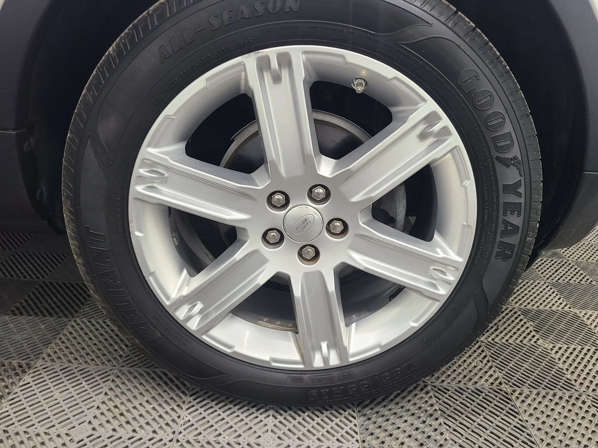 Used 2015 Land Rover Range Rover Evoque Pure Plus AWD/4WD image 15