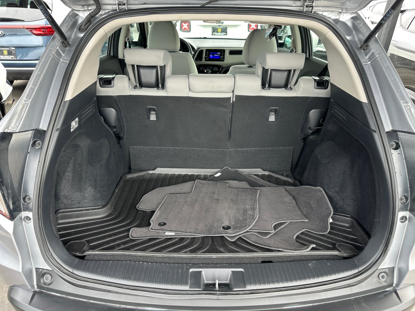 Used 2021 Honda HR-V LX image 25