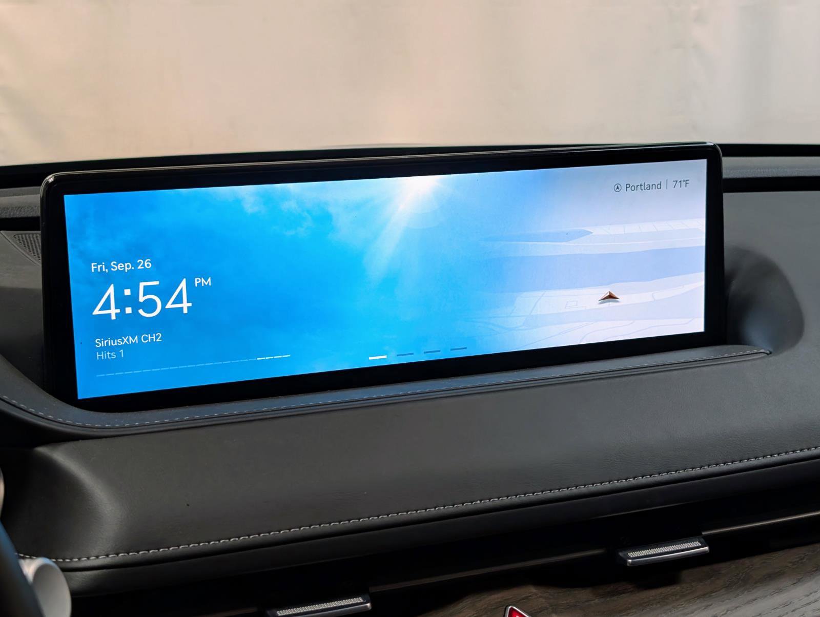 Used 2024 Genesis G80 image 34