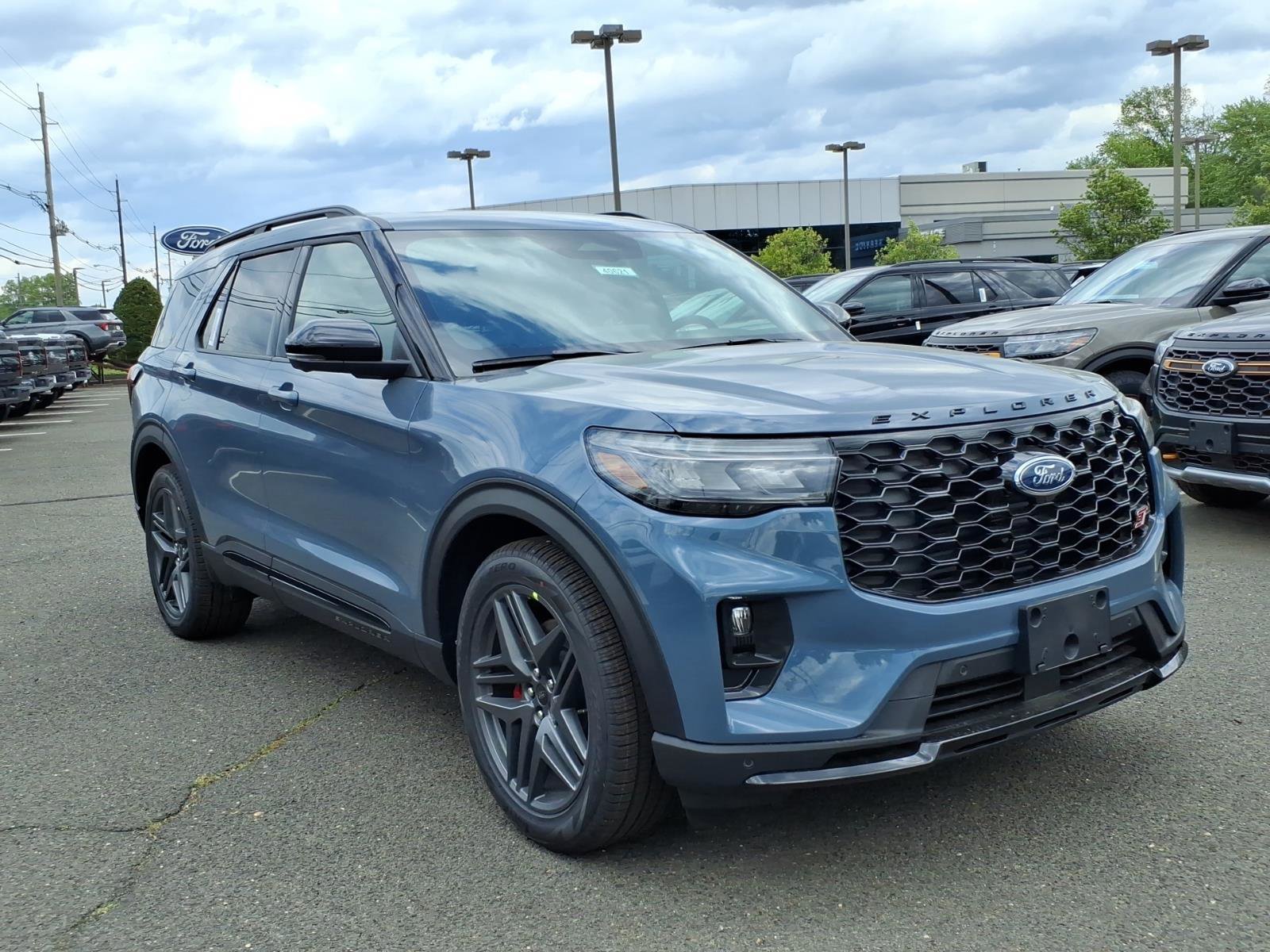 New 2026 Ford Explorer ST AWD/4WD image 1