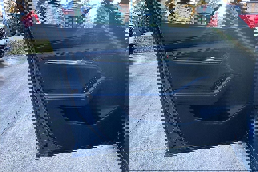 Used 2025 MAZDA MAZDA3 Carbon image 26