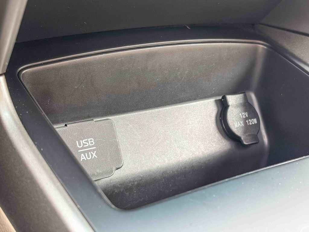 Used 2015 Nissan Altima 2.5 SV w/ Convenience Package image 29