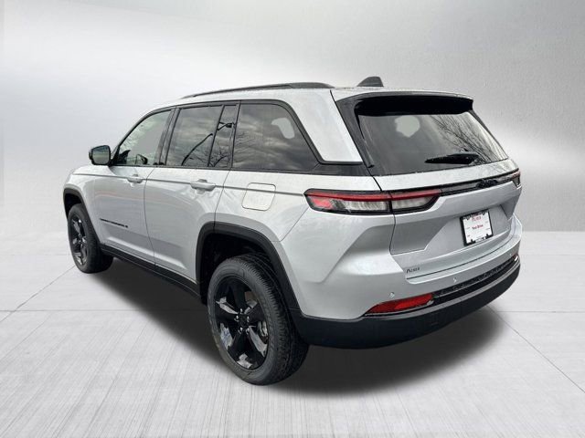 New 2025 Jeep Grand Cherokee Altitude image 7