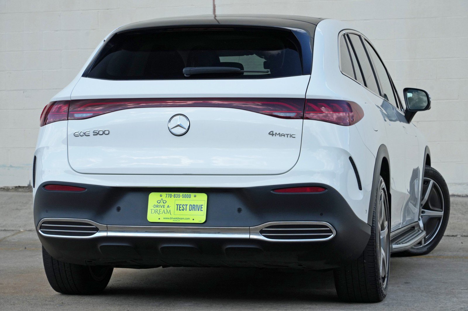 Used 2023 Mercedes-Benz EQE 500 4MATIC SUV w/ Exclusive Trim Package image 5