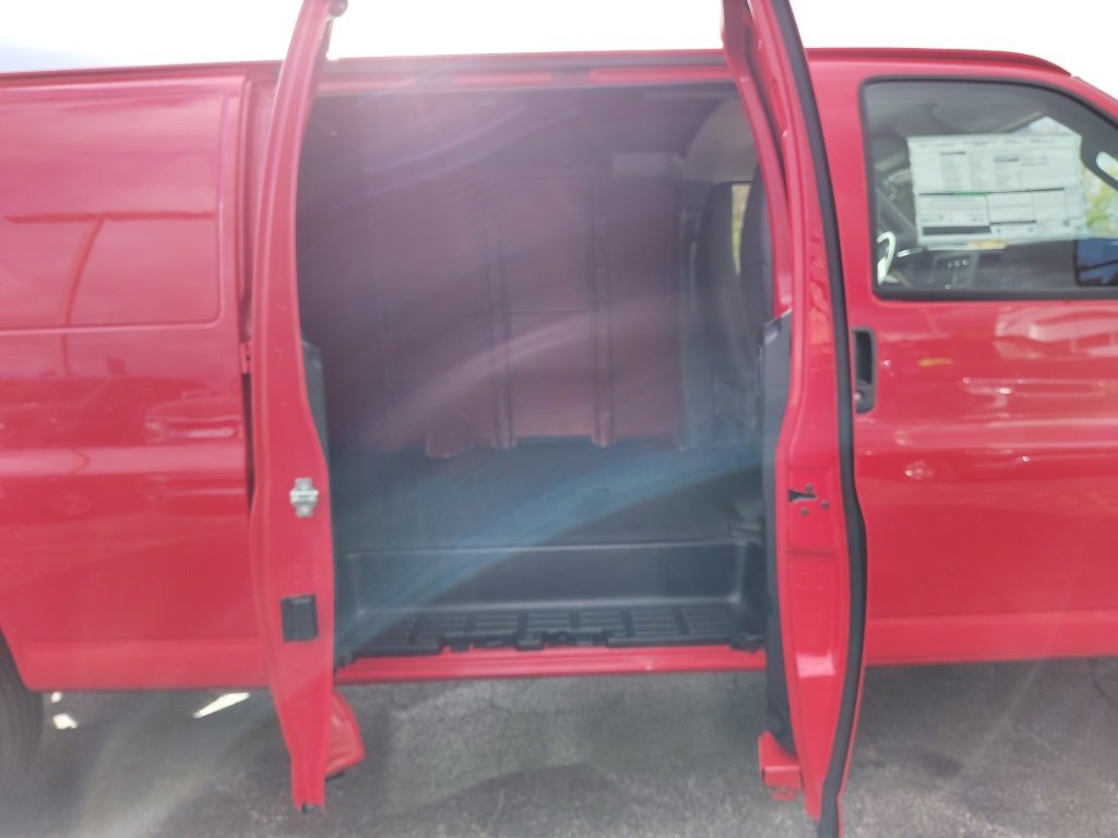 New 2025 Chevrolet Express 3500 Extended w/ Driver Convenience Package image 10