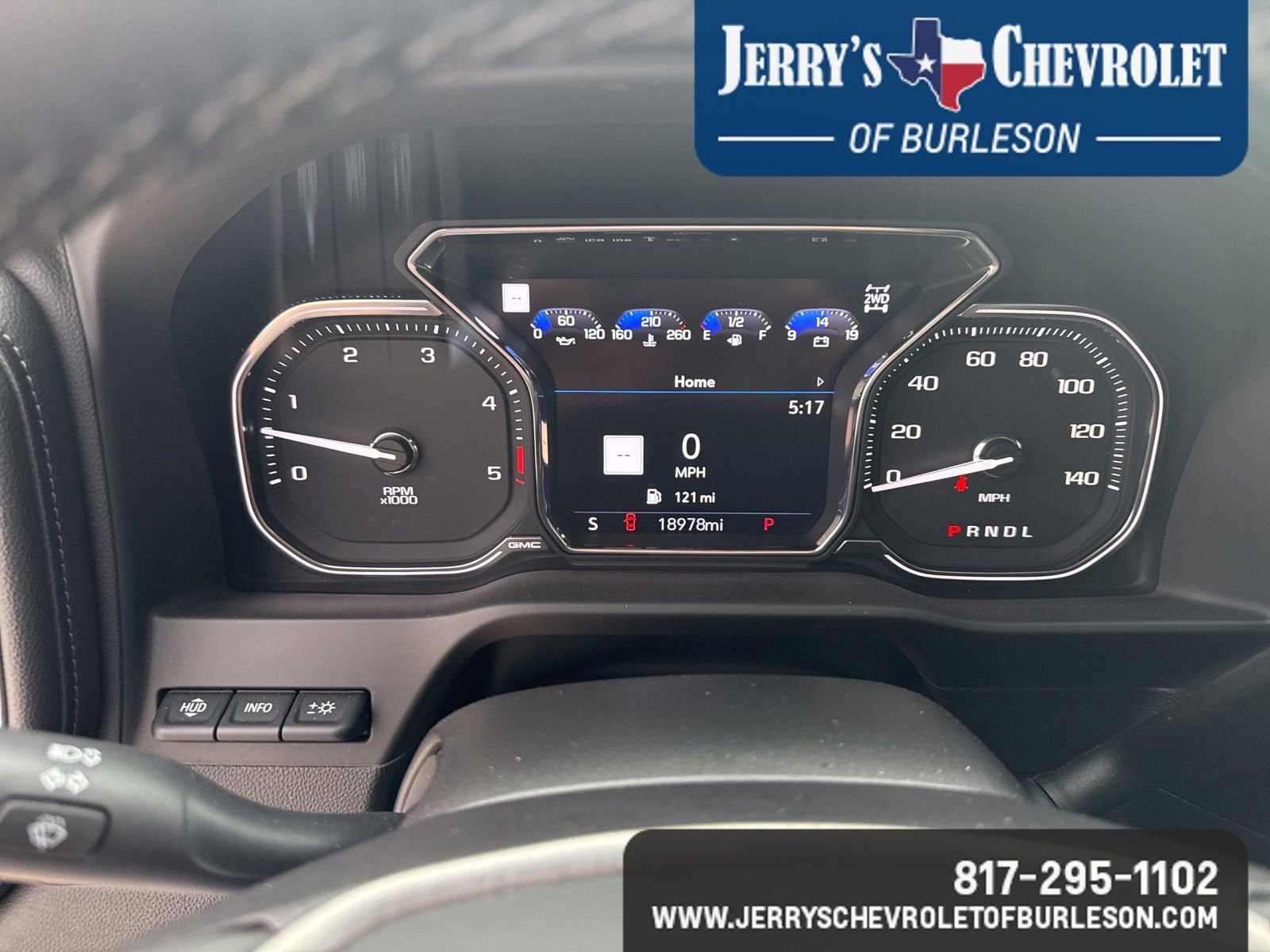 Used 2023 GMC Sierra 2500 Denali w/ Denali Ultimate Package AWD/4WD image 13
