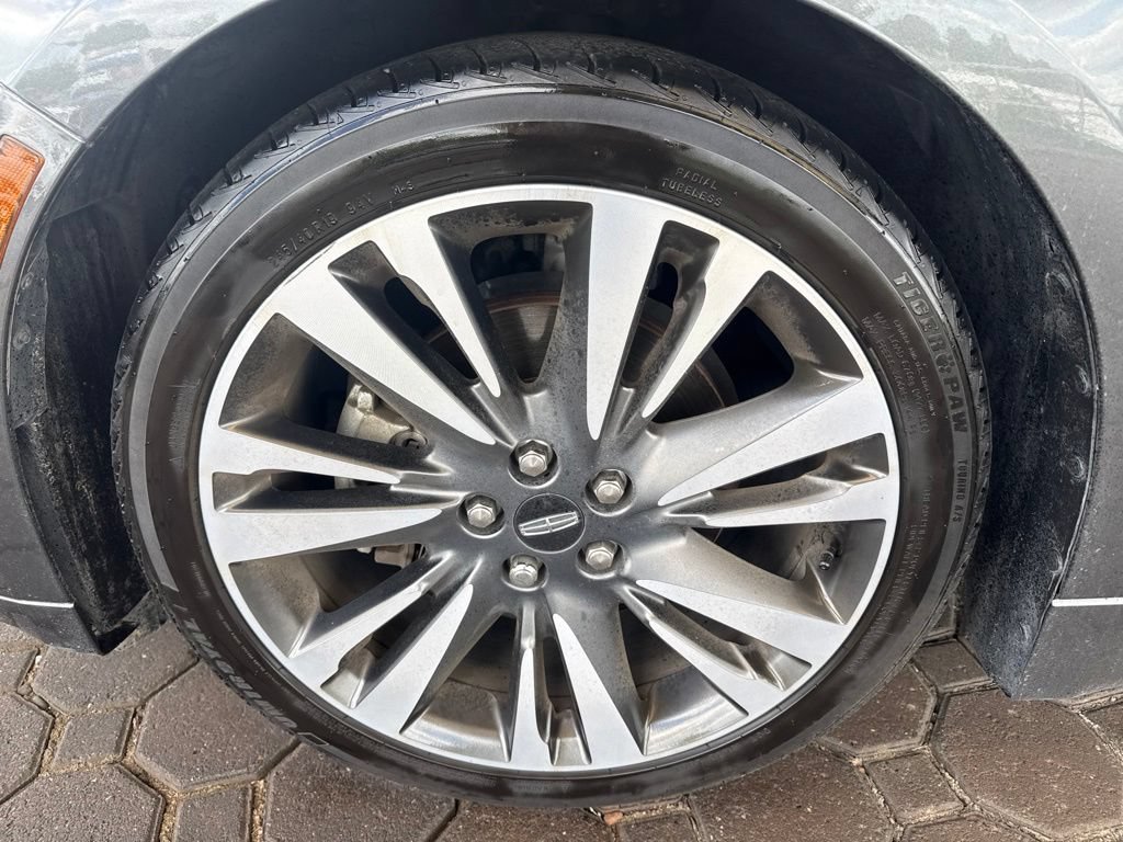 Used 2019 Lincoln MKZ Reserve w/ Luxury Package AWD/4WD image 8