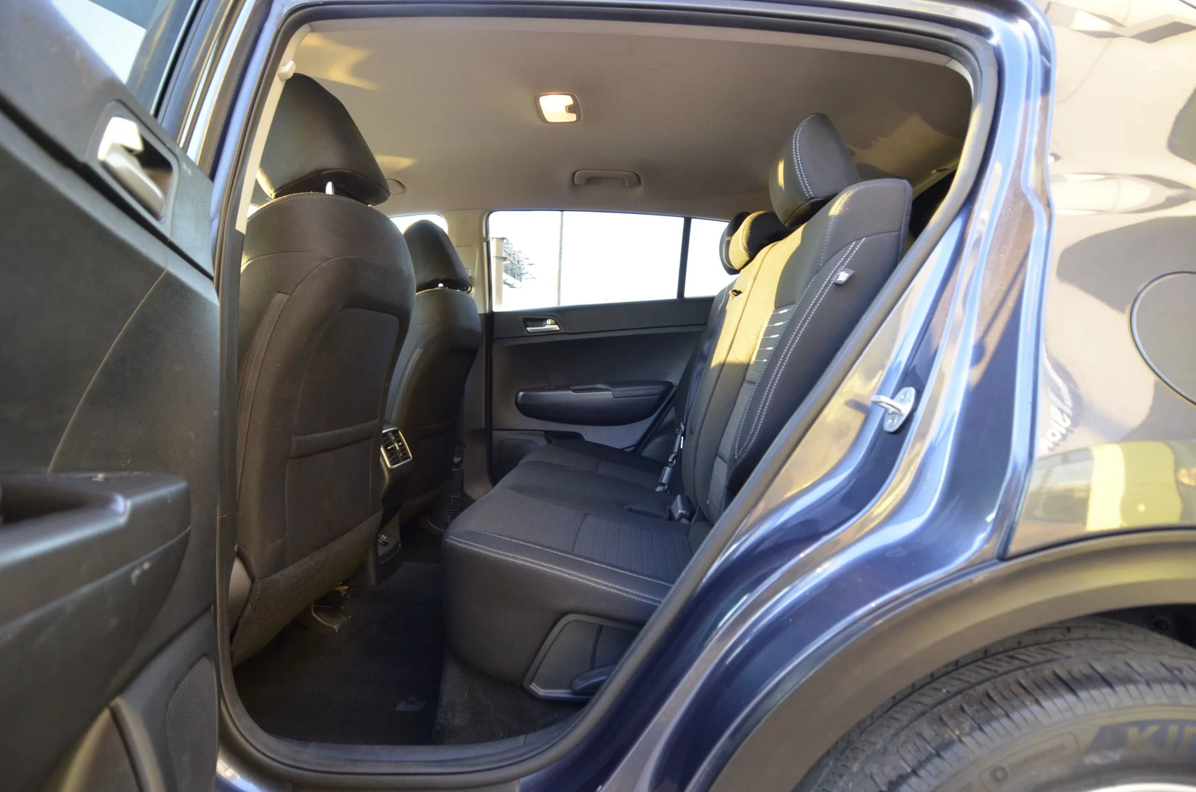 Used 2018 Kia Sportage LX w/ LX Technology Package image 17