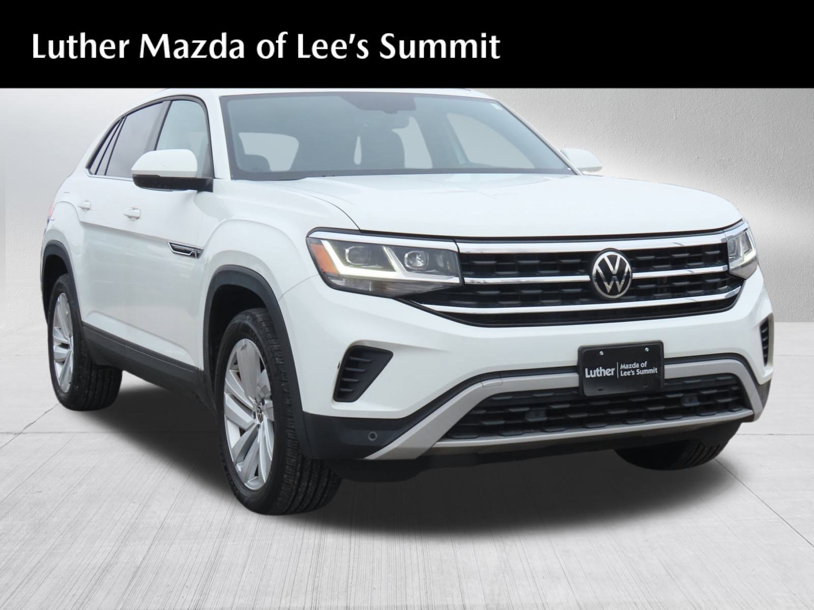 Used 2022 Volkswagen Atlas Cross Sport SE w/ Panoramic Sunroof Package image 1