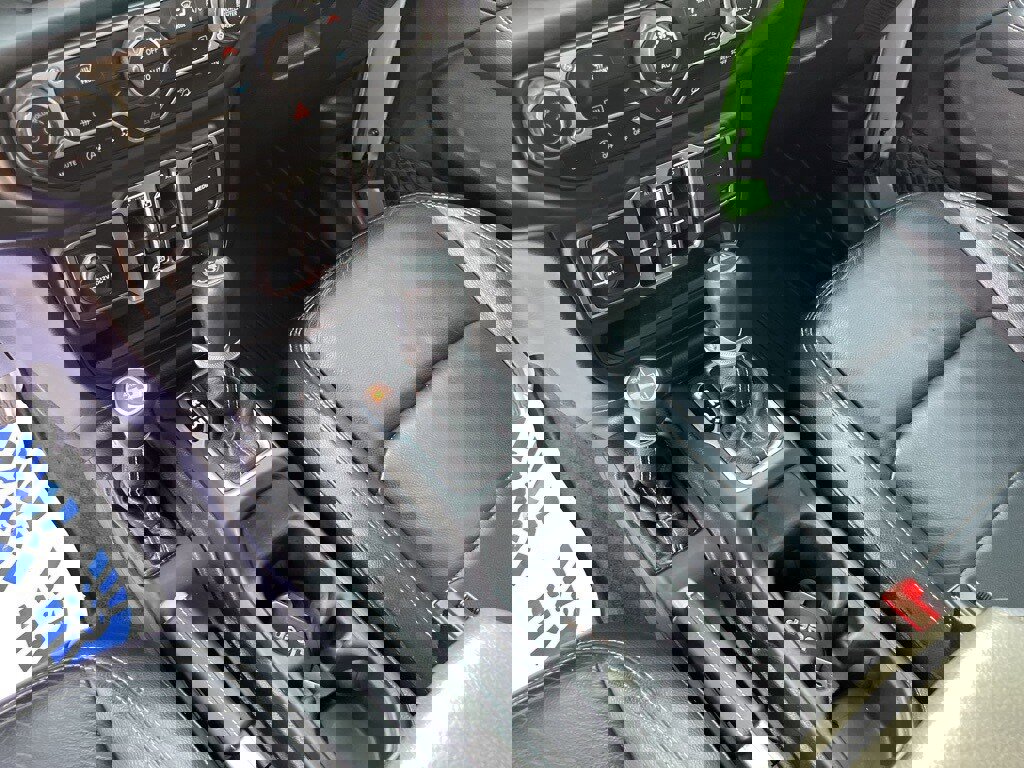 Used 2018 Jeep Wrangler Unlimited Sahara image 11