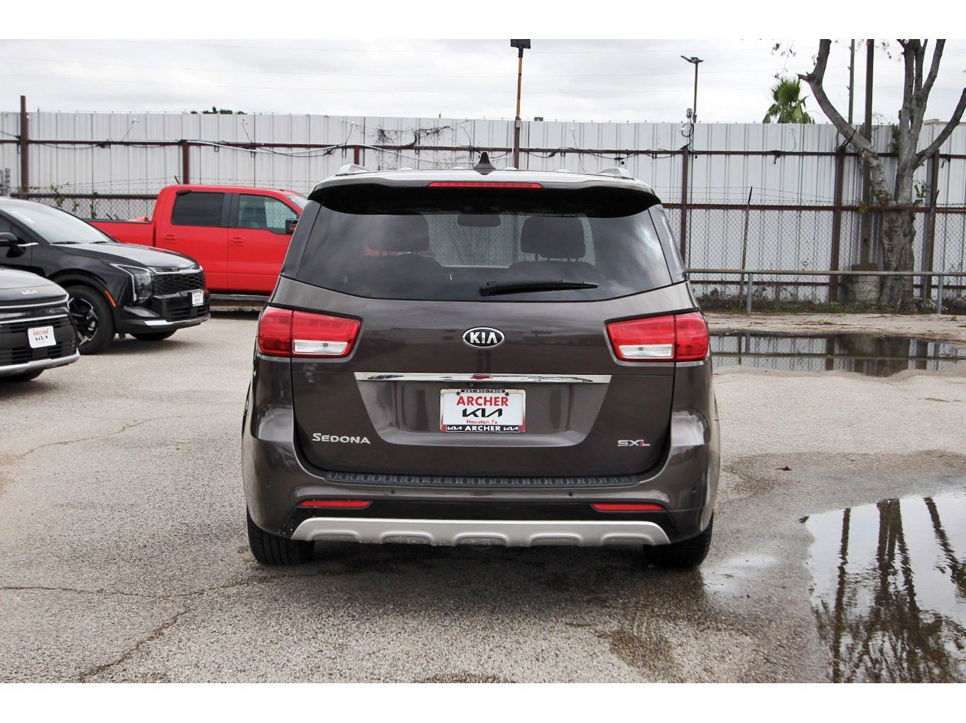 Used 2016 Kia Sedona SX Limited FWD image 6