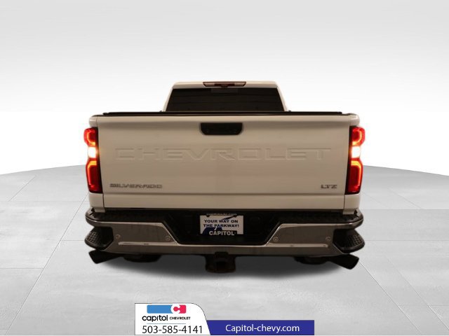 Used 2021 Chevrolet Silverado 2500 LTZ w/ LTZ Premium Package AWD/4WD image 3