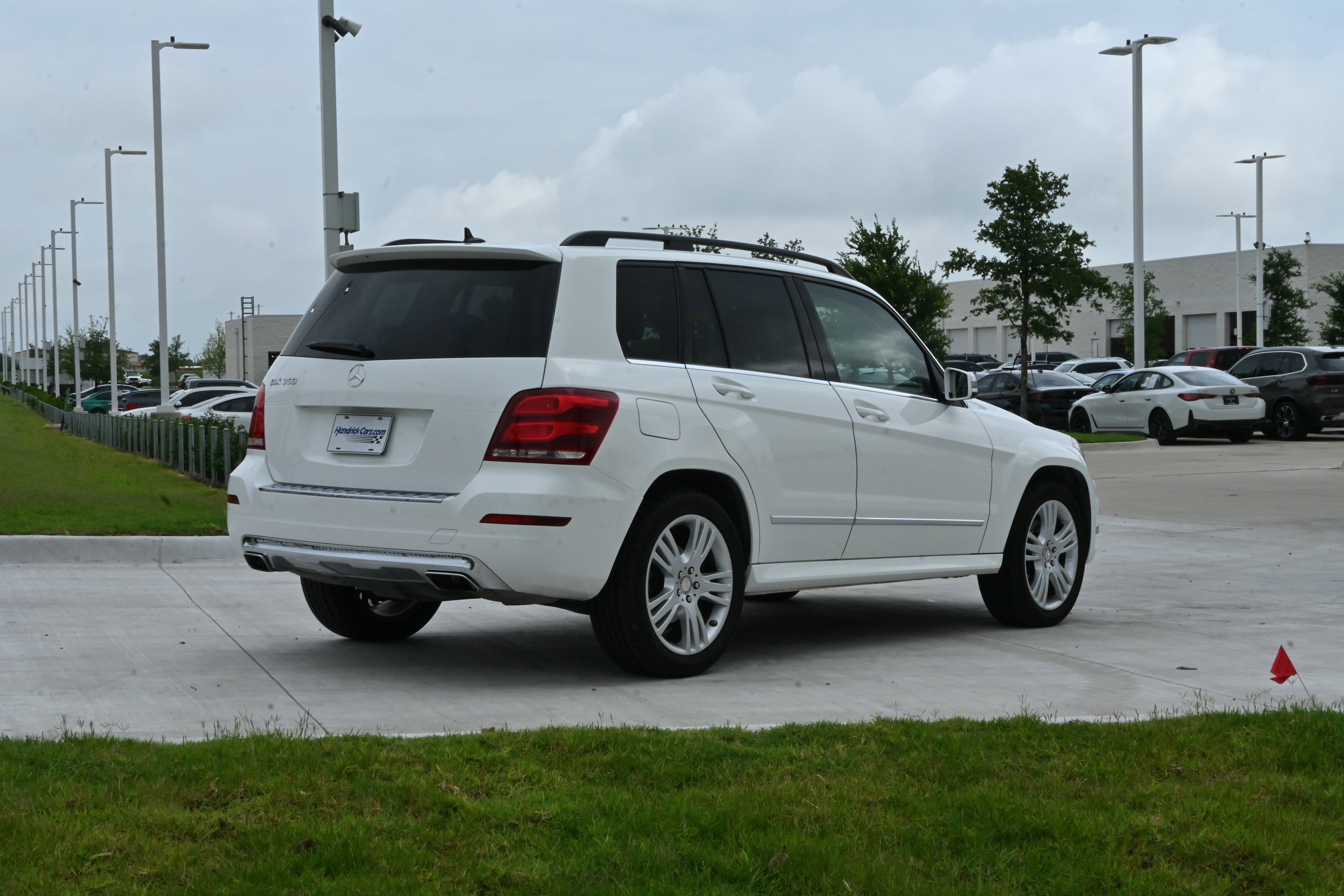 Used 2015 Mercedes-Benz GLK 350 2WD image 9