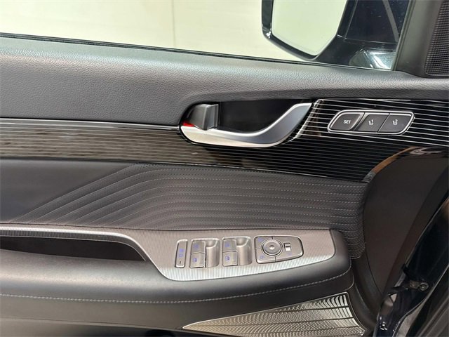 Used 2023 Hyundai Palisade Calligraphy w/ Cargo Package image 19