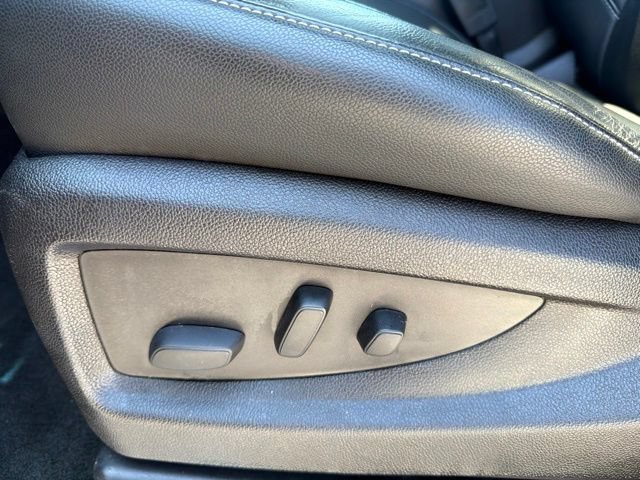 Used 2016 Chevrolet Suburban LTZ AWD/4WD image 15