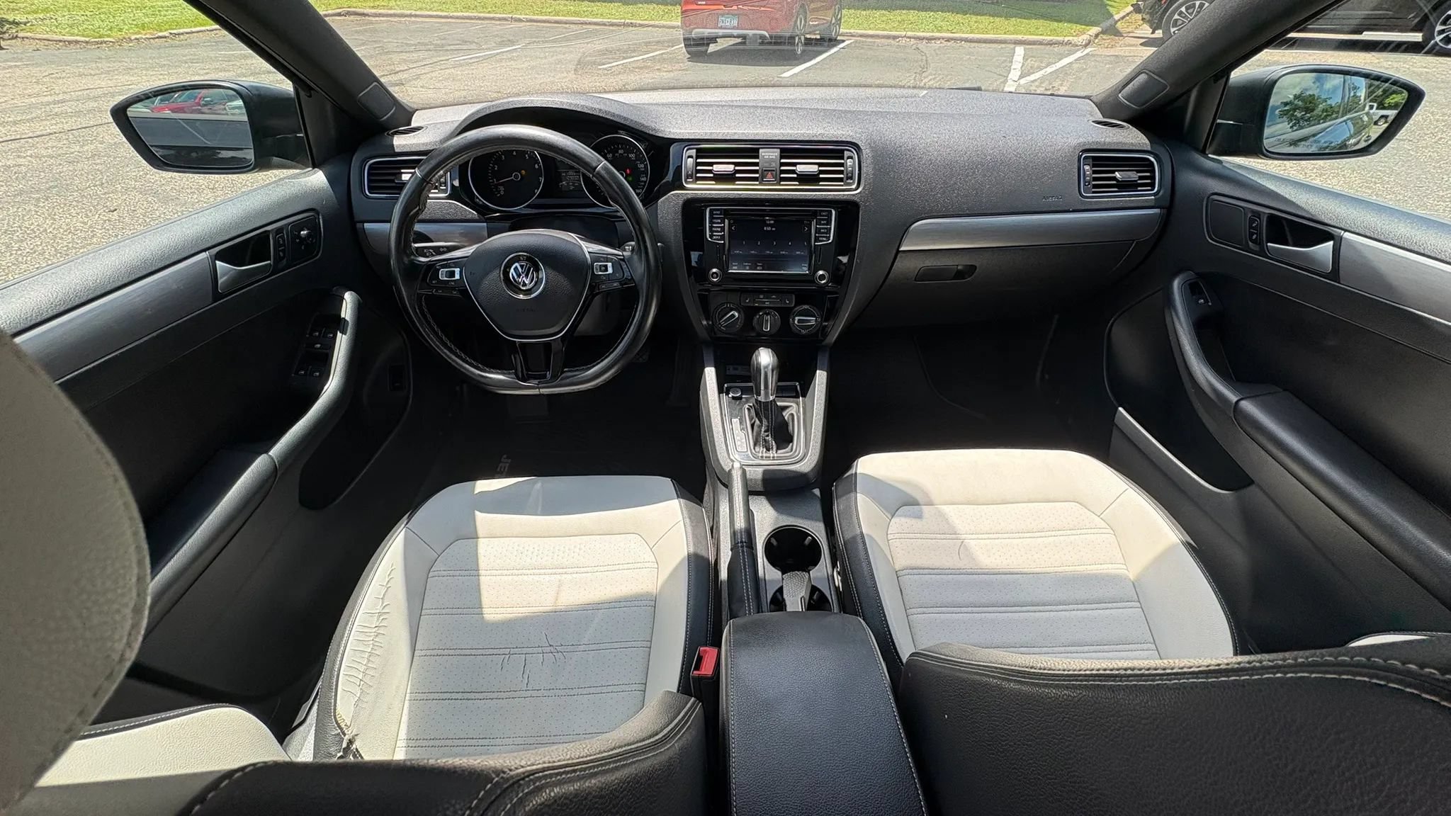Used 2016 Volkswagen Jetta Sport FWD image 24