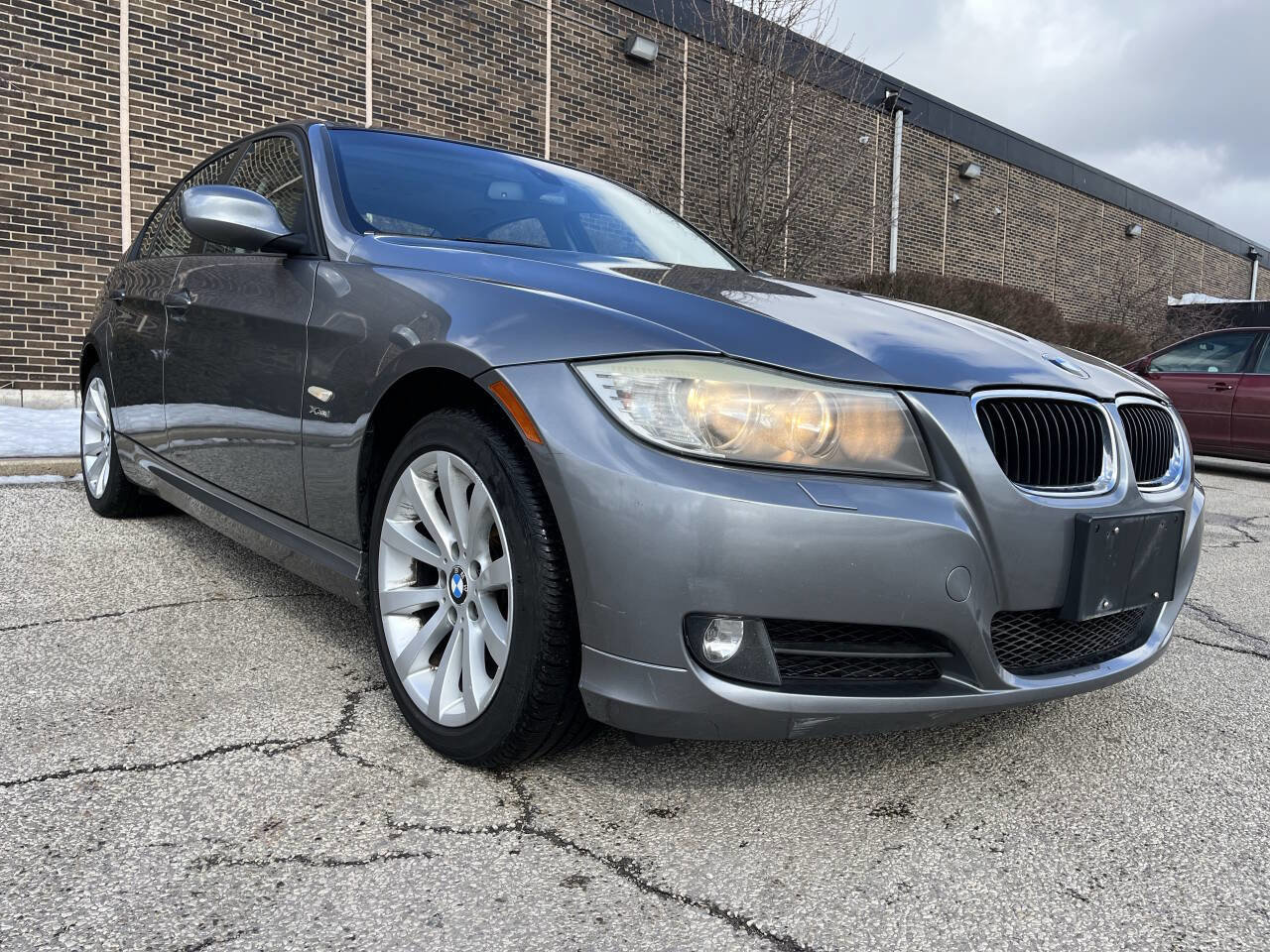 Used 2011 BMW 328i xDrive Sedan image 1