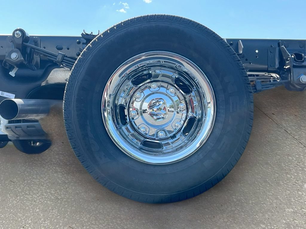 New 2026 RAM 3500 Tradesman w/ Chrome Appearance Group A AWD/4WD image 25
