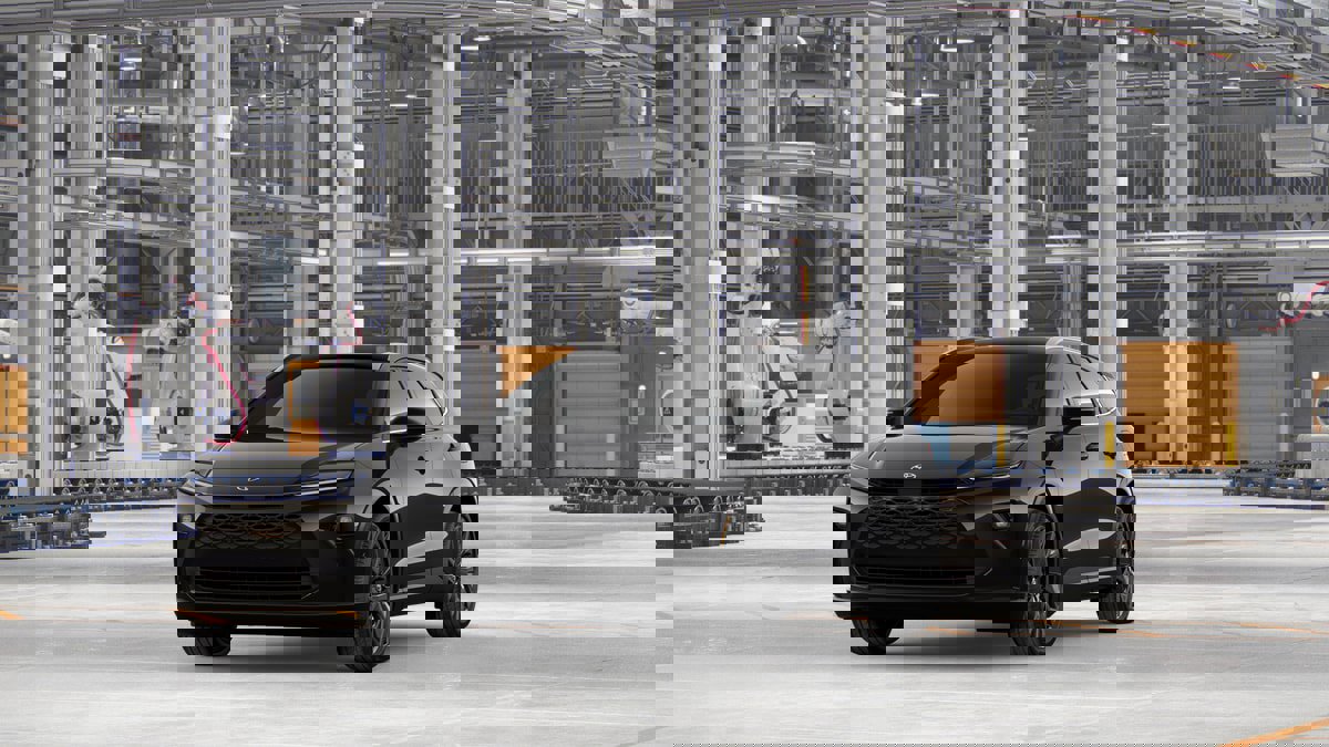 New 2026 Toyota Crown Signia AWD/4WD image 1