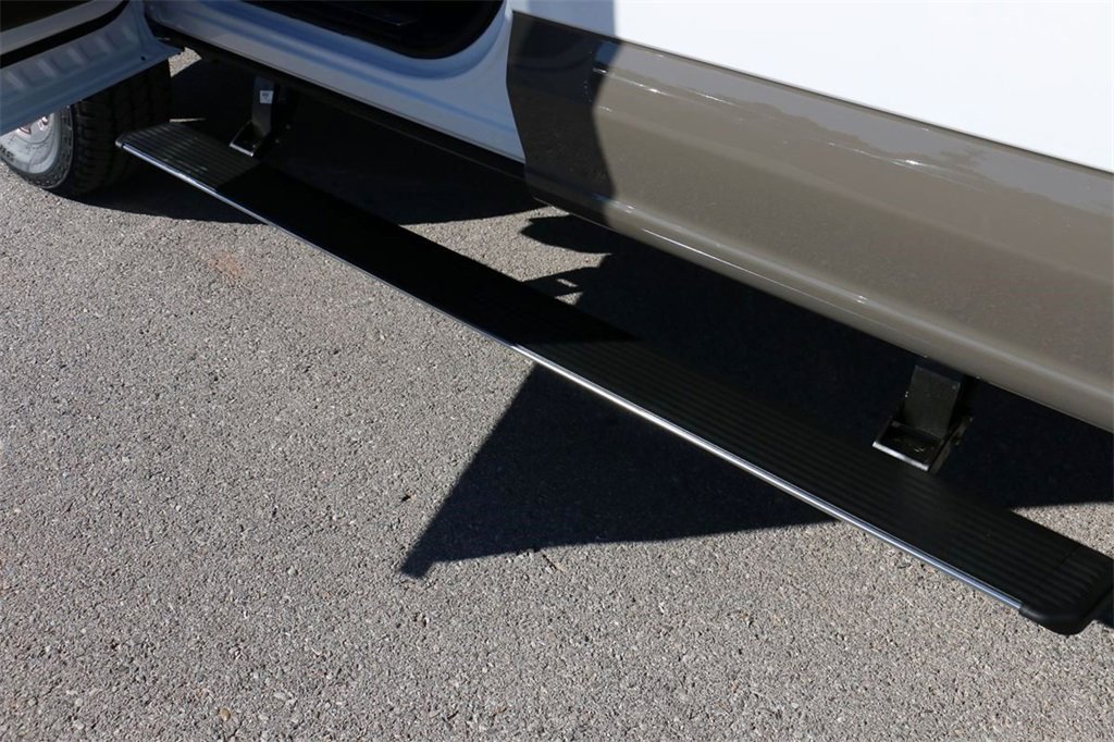 New 2026 Ford F350 King Ranch w/ FX4 Off-Road Package image 13