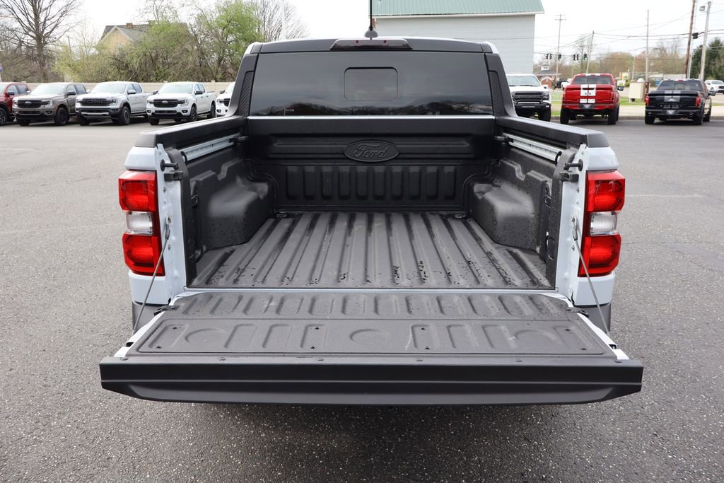 Used 2025 Ford Maverick Lariat image 17