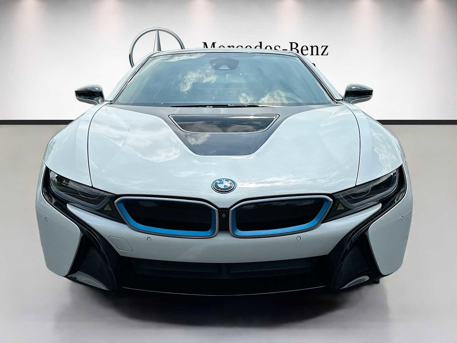 Used 2016 BMW i8 AWD/4WD image 2