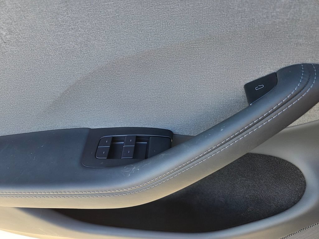 Used 2025 Tesla Model 3 Long Range RWD image 21