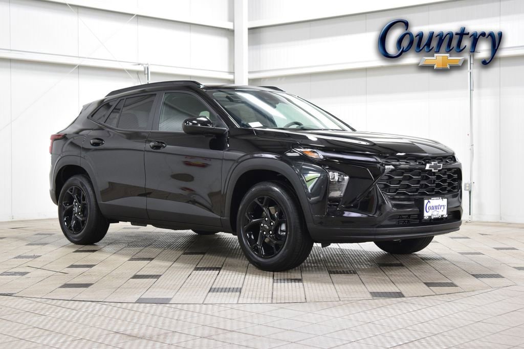 New 2026 Chevrolet Trax LT w/ Midnight Edition FWD image 1