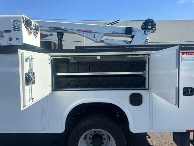 New 2024 Ford F550 4x4 Crew Cab Super Duty image 17